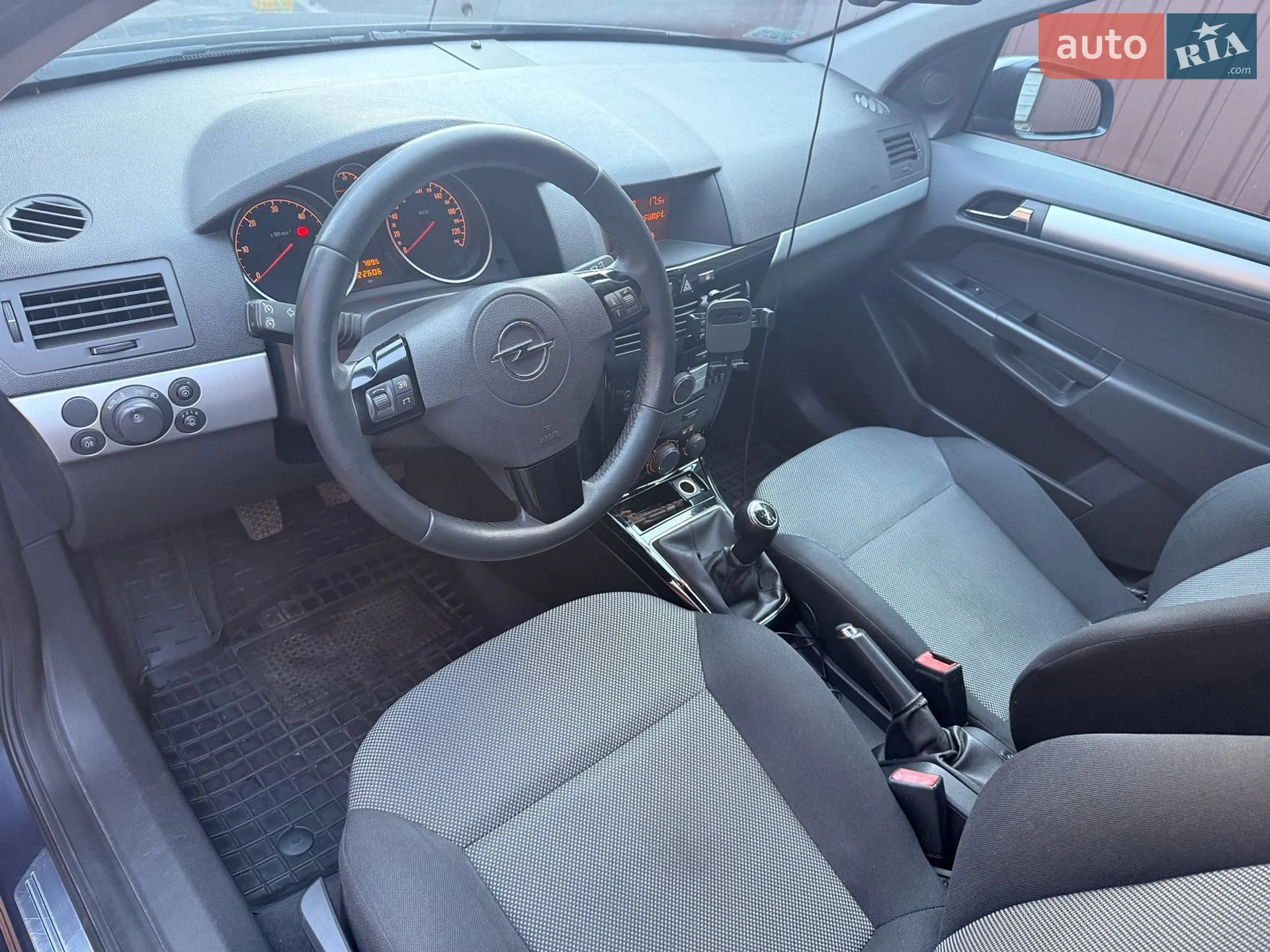 2010 Opel Astra - мініатюра 15