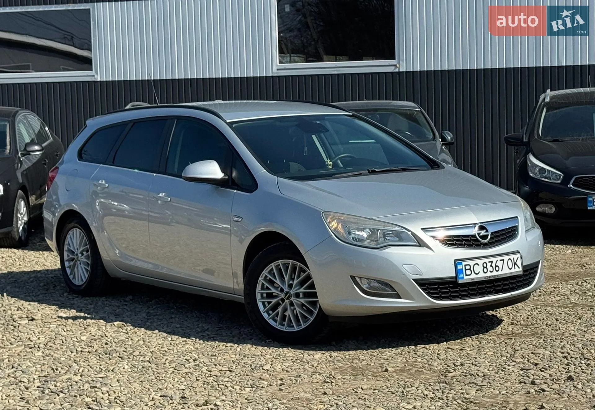 2011 Opel Astra - мініатюра 2