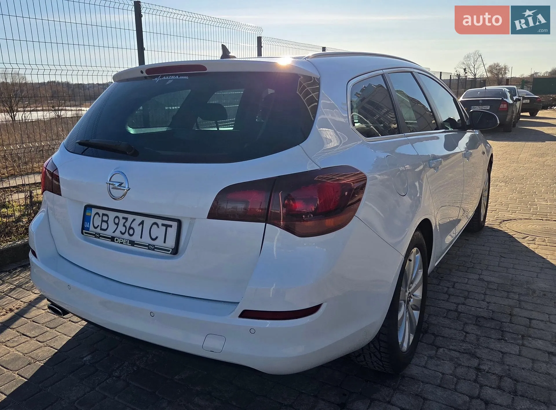 2011 Opel Astra - мініатюра 6