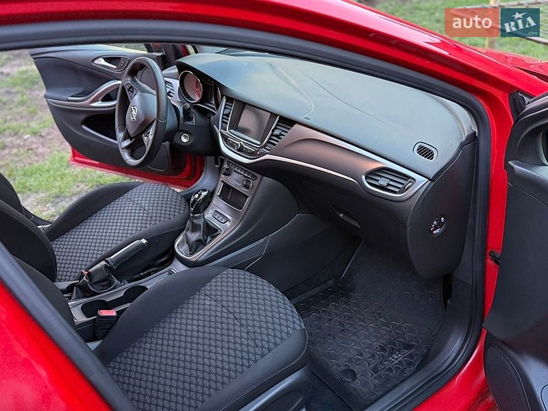 Универсал Opel Astra 2018 в Хмельницком