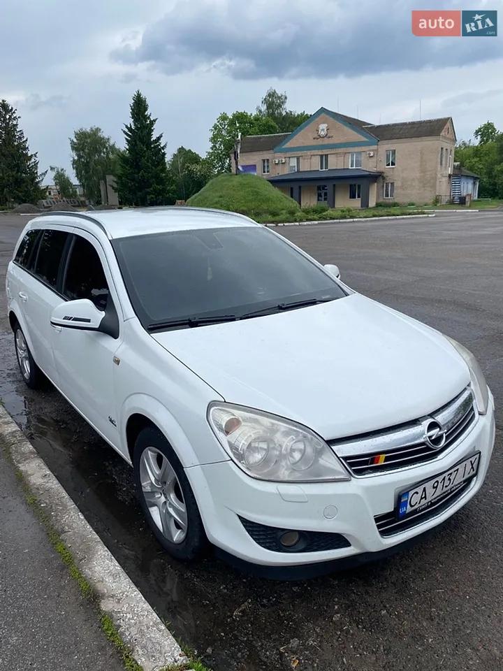 2010 Opel Astra - мініатюра 36