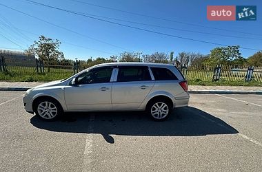 Універсал Opel Astra 2012 в Южному