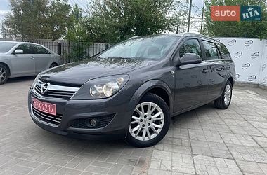 Универсал Opel Astra 2010 в Днепре