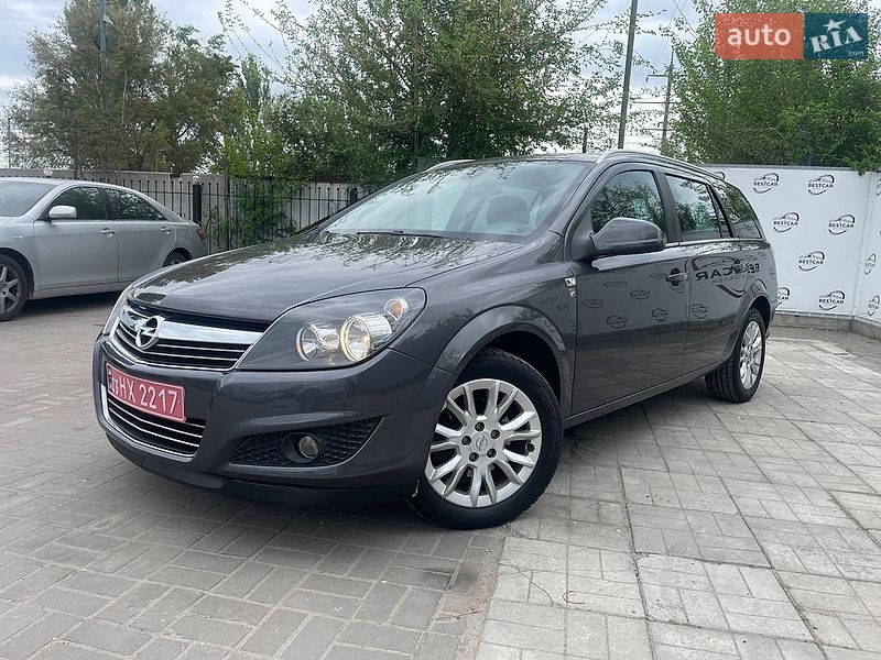 Opel Astra 2010