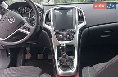 Универсал Opel Astra 2011 в Днепре