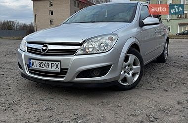 Седан Opel Astra 2008 в Києві