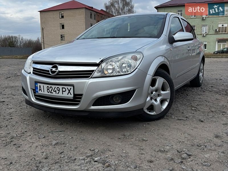 Седан Opel Astra 2008 в Киеве