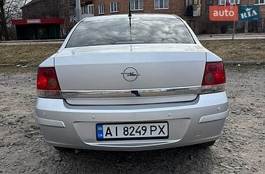 Седан Opel Astra 2008 в Киеве