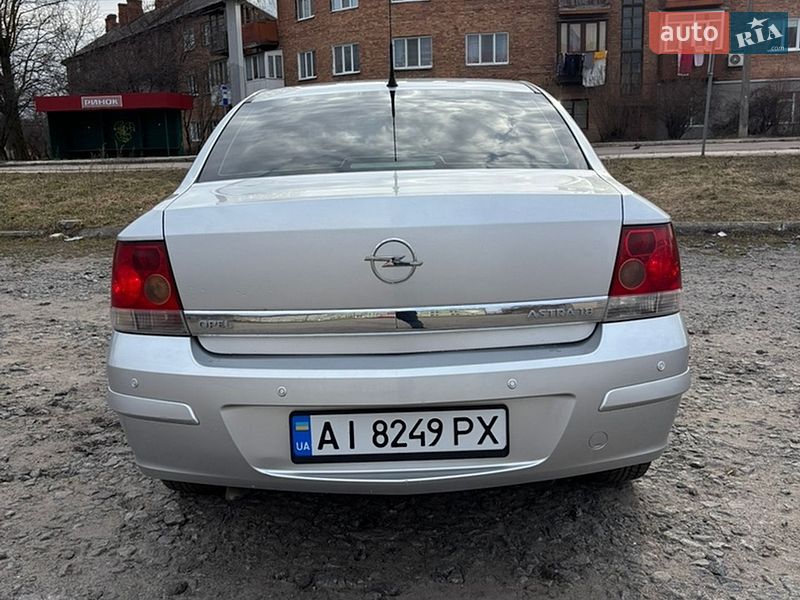 Седан Opel Astra 2008 в Киеве