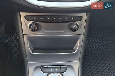 Універсал Opel Astra 2017 в Малині