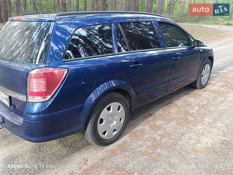 Хэтчбек Opel Astra 2006 в Радомышле