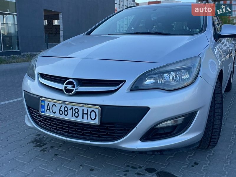 Универсал Opel Astra 2014 в Луцке