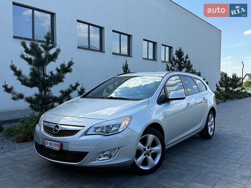 Opel Astra 2010