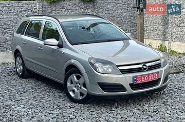 Універсал Opel Astra 2005 в Рівному