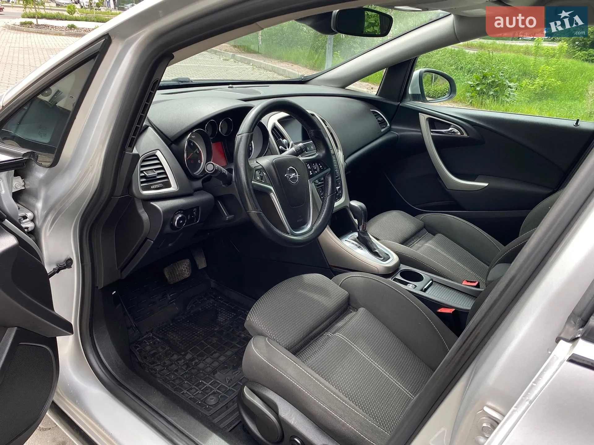 2011 Opel Astra - мініатюра 27