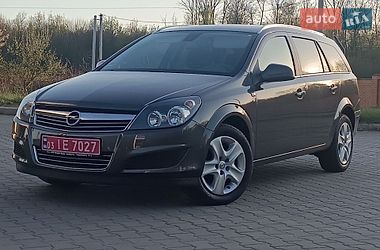 Універсал Opel Astra 2010 в Красилові