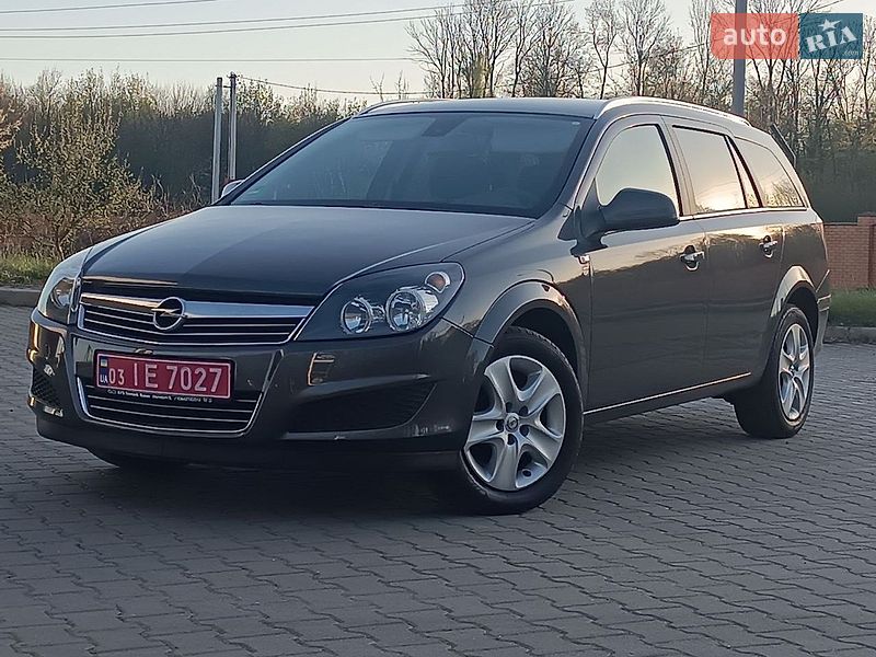 2010 Opel Astra, VIN W0L0AHL35B2006005:plate — фото 1 (autoria)