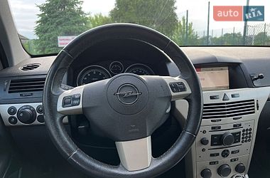 Хэтчбек Opel Astra 2009 в Ровно