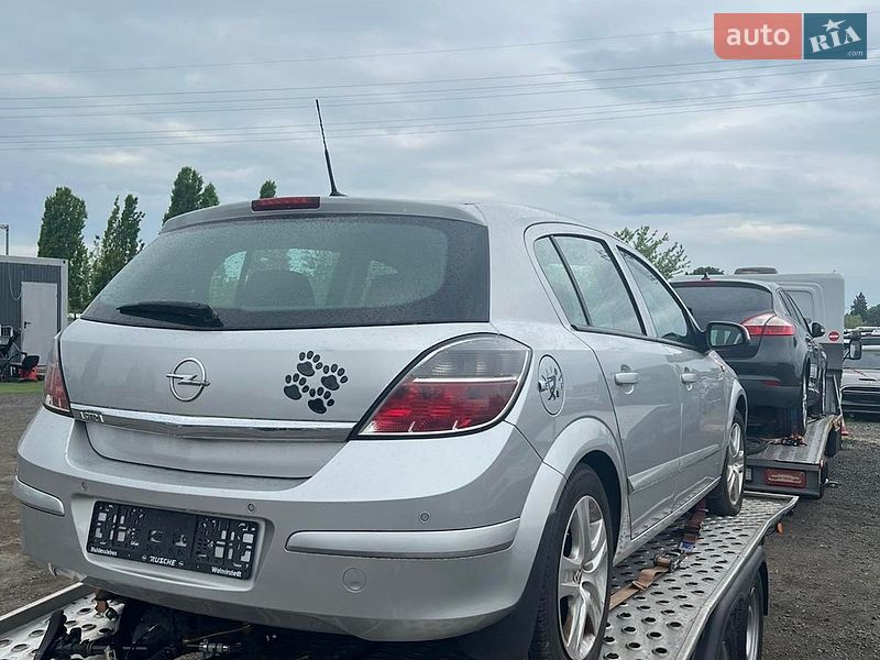 Хэтчбек Opel Astra 2009 в Ровно
