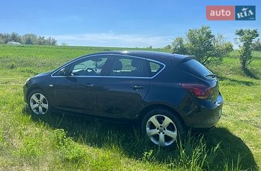 Хетчбек Opel Astra 2011 в Києві фото 3 Хетчбек Opel Astra 2011 в Києві