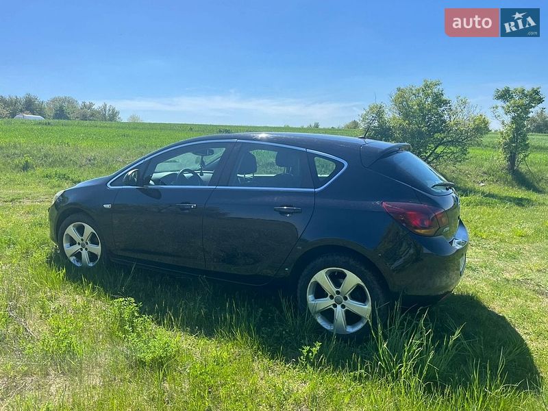 Хетчбек Opel Astra 2011 в Києві фото 3 Хетчбек Opel Astra 2011 в Києві