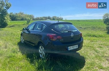 Хетчбек Opel Astra 2011 в Києві фото 2 Хетчбек Opel Astra 2011 в Києві