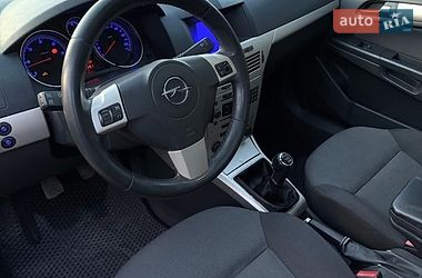 Універсал Opel Astra 2007 в Чернігові