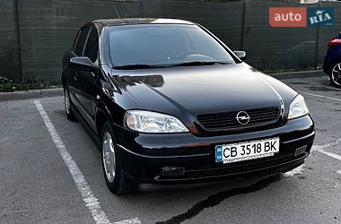 Седан Opel Astra 2006 в Киеве