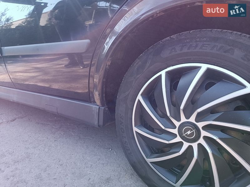 Седан Opel Astra 2007 в Сумах