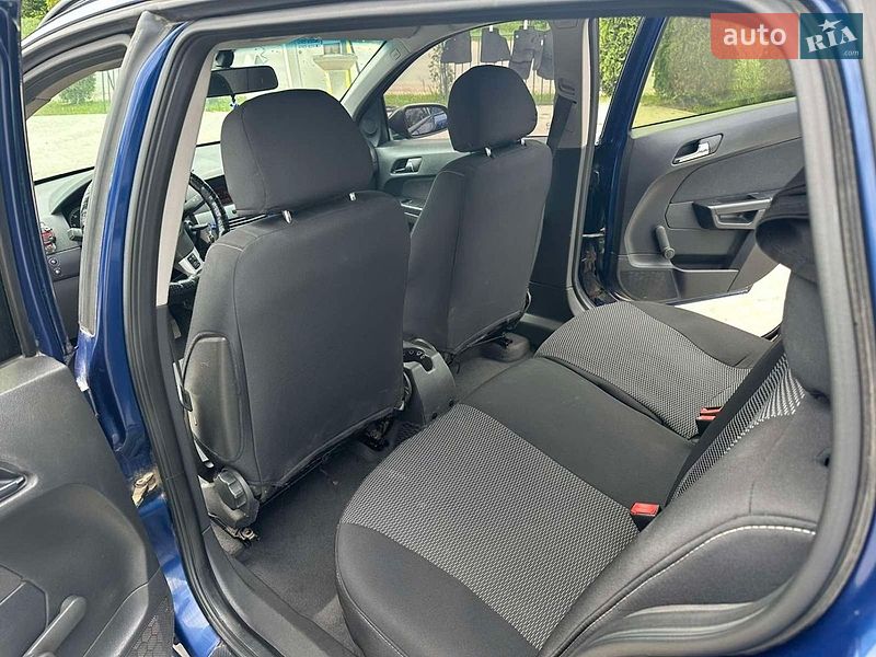 Универсал Opel Astra 2009 в Бучаче