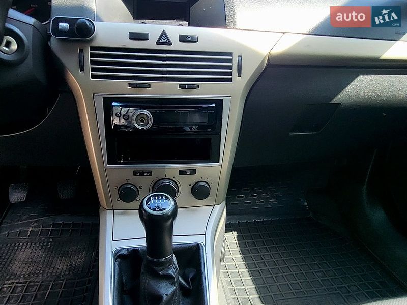 Седан Opel Astra 2008 в Кривом Роге фото 17 Седан Opel Astra 2008 в Кривом Роге