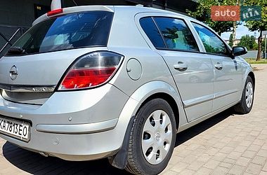 Седан Opel Astra 2008 в Кривом Роге фото 4 Седан Opel Astra 2008 в Кривом Роге