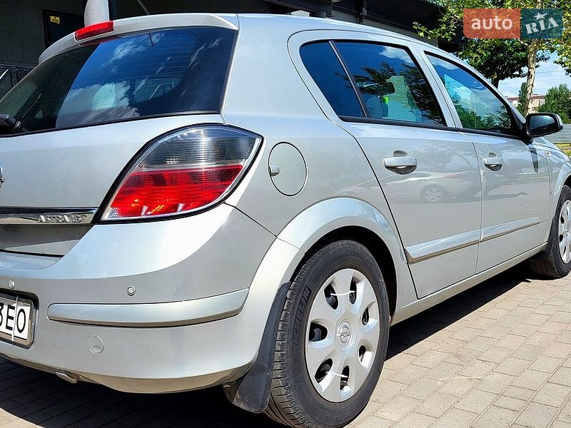 Седан Opel Astra 2008 в Кривом Роге фото 4 Седан Opel Astra 2008 в Кривом Роге