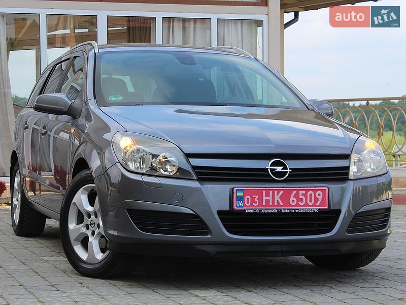 Универсал Opel Astra 2006 в Трускавце