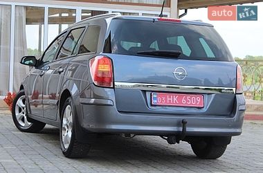Универсал Opel Astra 2006 в Трускавце