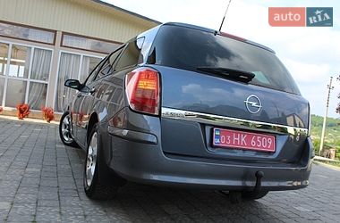 Универсал Opel Astra 2006 в Трускавце