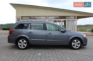 Универсал Opel Astra 2006 в Трускавце