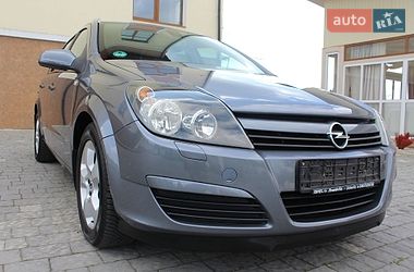 Универсал Opel Astra 2006 в Трускавце