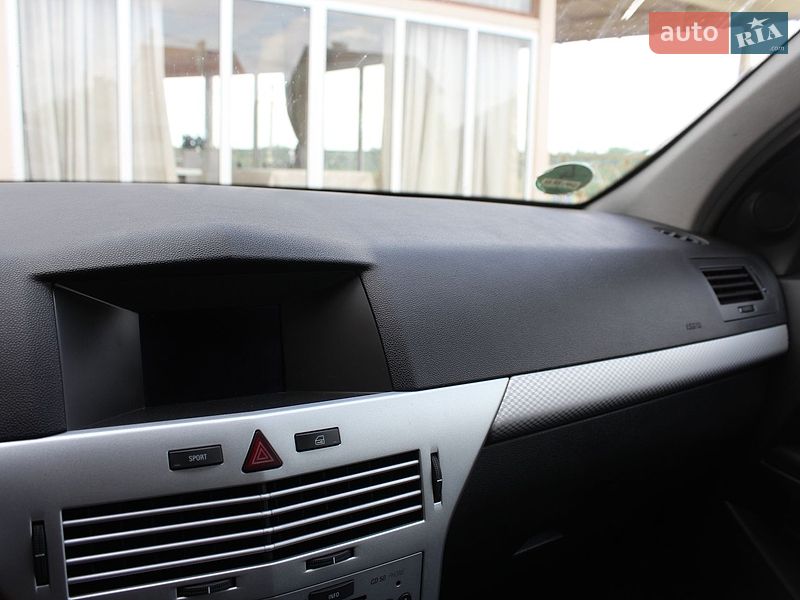 Универсал Opel Astra 2006 в Трускавце