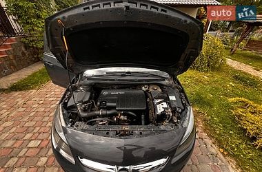 Универсал Opel Astra 2013 в Кременце
