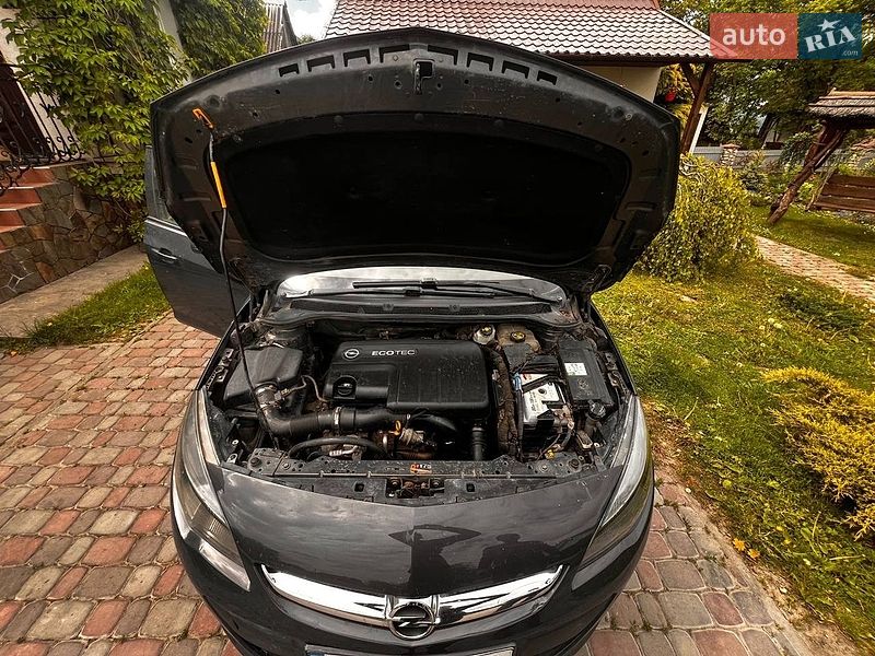 Opel Astra 2013