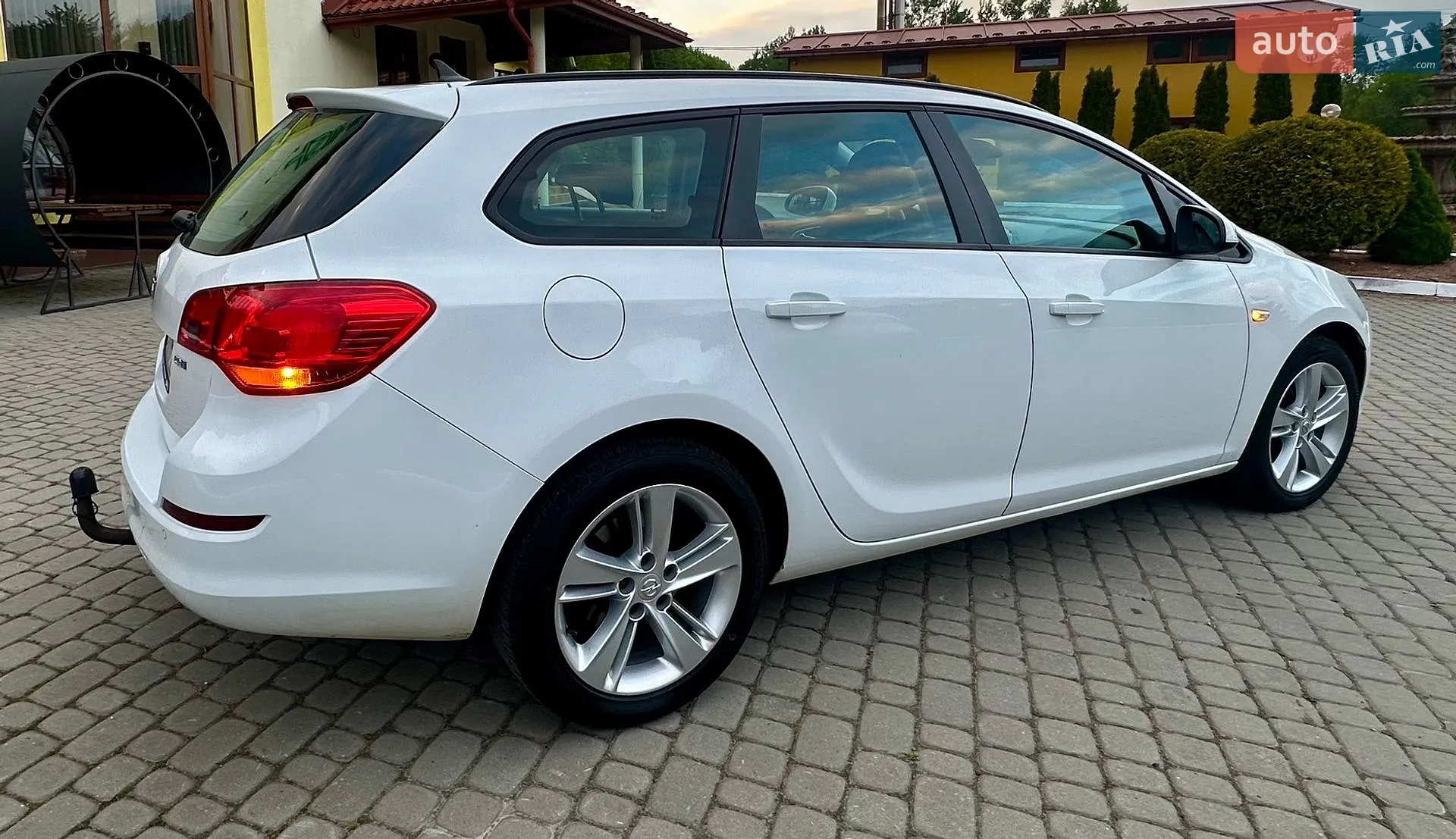 2011 Opel Astra - мініатюра 12