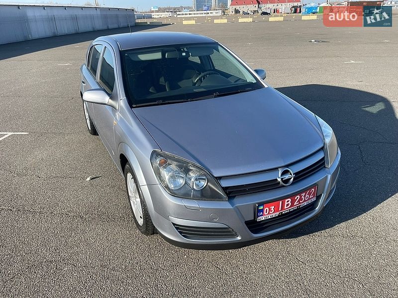 Хэтчбек Opel Astra 2005 в Киеве