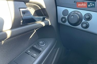 Хэтчбек Opel Astra 2005 в Киеве