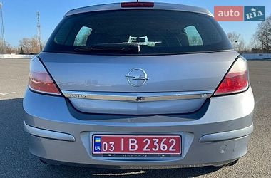 Хэтчбек Opel Astra 2005 в Киеве