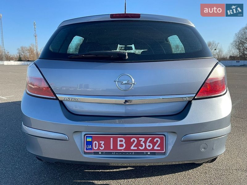 Хэтчбек Opel Astra 2005 в Киеве