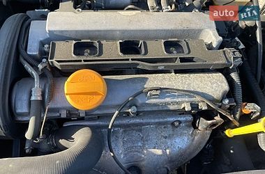 Хэтчбек Opel Astra 2005 в Киеве