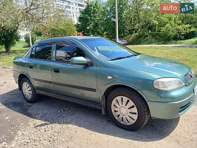 Седан Opel Astra 2006 в Харькове
