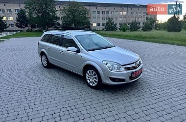 Універсал Opel Astra 2009 в Теплику