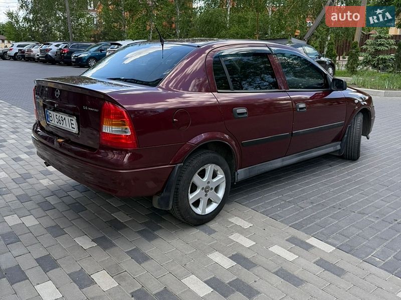 Седан Opel Astra 2006 в Полтаве